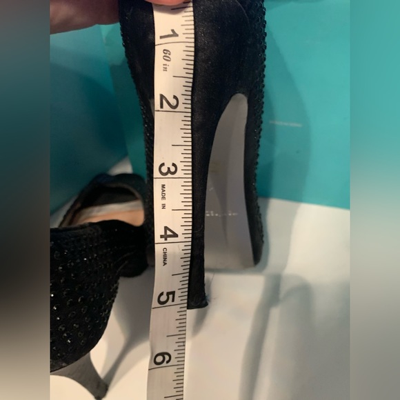 Martinez Valero black sequin high heel. Size 10, 5” heel. Open-toed fabric - Picture 5 of 6